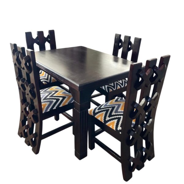Compact comfort 4 seater dining table